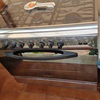 forno a gas con piano cottura a 6 fuochi