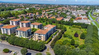 3 LOCALI A REGGIO NELL'EMILIA
