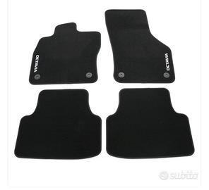 Set tappetini originali Skoda Octavia 5E4061270B
