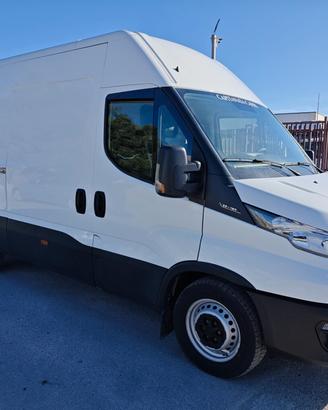 IVECO Daily 2.3 H2 L2 160 CV Anno 2021 Euro 6D