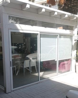 Pergolato autoportante in legno bianco 