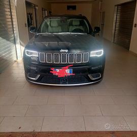 Jeep Grand Cherokee edizione limitata Summit 