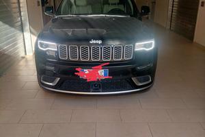 Jeep Grand Cherokee edizione limitata Summit 