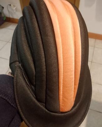 Casco morbido per bici. Gore-Tex. 