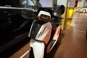 Peugeot tweet 200 2025