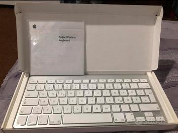 Apple tastiera keyboard wireless nuova