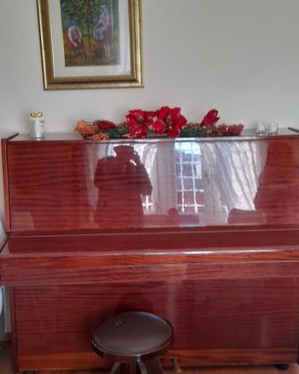 pianoforte verticale color  mogano.