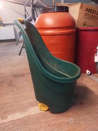 Carriola verticale in plastica