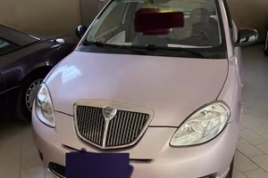 lancia ypsilon elle