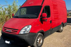 Furgone Iveco Daily 35 S18