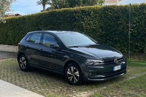 VOLKSWAGEN Polo 6ª serie - 2021