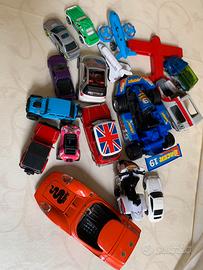 Macchinine, Trattori, Moto  e altri di vario tipo.