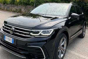 Volkswagen Tiguan R-Line 2.0 TDI 150 CV DSG