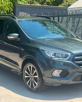 Ford Kuga 2.0 TDCI 150 CV S&S 4WD ST-Line