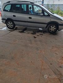 Opel Zafira 2.0 DTI del 2001 allestimento elegance