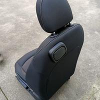 Mini sedile lato guida