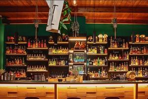 Cocktail bar avviato -adatto a format ristorazione