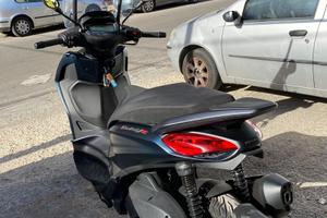 Beverly 300