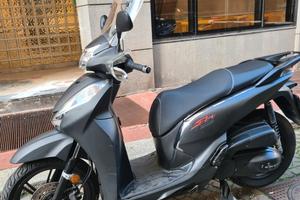 Honda SH 300 - 2016