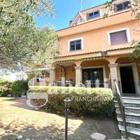 Villa bifamiliare Roma [Cod. rif 3276580VRG]