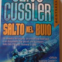 libro - Salto nel buio - Clive Cussler