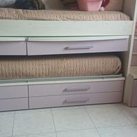 Letto doppio con cassetti e scrivania