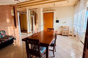 Ampio appartamento mansardato