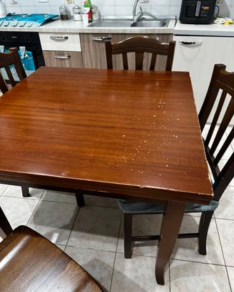 Tavola kn legno piu 4 sedie