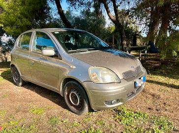 Toyota Yaris 1.0 benzina 5p 65cv