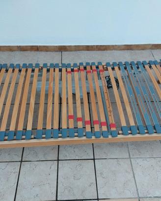Letto con rete elettrica