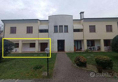 Immobile in asta di 103 m² con 4 locali e box auto