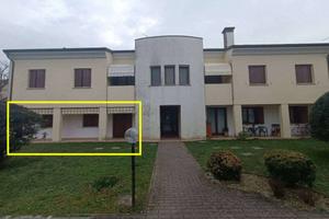 Immobile in asta di 103 m² con 4 locali e box auto