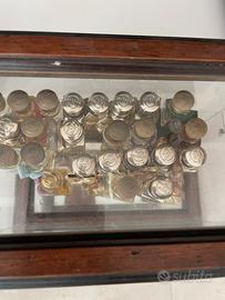 Vetrinetta con profumi