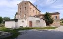 casolare-di-campagna-e-ampio-terreno-vicino-alla-c