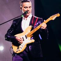 Musicista cantante pianobar