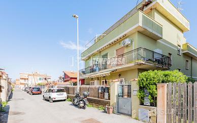 Appartamento a Fiumicino Via Monastir 4 locali