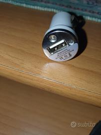 Caricabetteria usb, e supporto cellulare sigillati