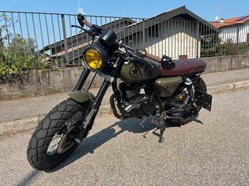 Mash Seventy Five 125 Custom Caferacer