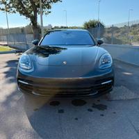 Porsche Panamera 4e-hybrid Platinum Edition