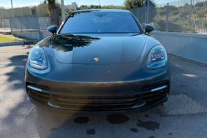 Porsche Panamera 4e-hybrid Platinum Edition