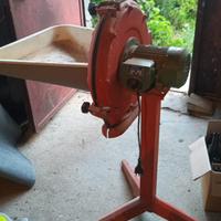 Macina grano elettrico