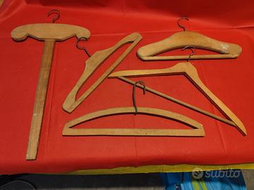 Grucce porta abiti antichi