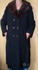 Cappotto di pelliccia Astrakan vintage usato