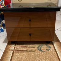 Coppia di comodini nero e marrone