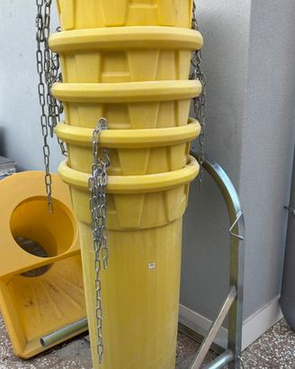 Scivolo per detriti completo.