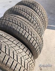 4 gomme invernali 255 35 19 e 225 40 19 Pirelli