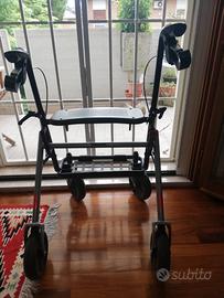 Deambulatore usato