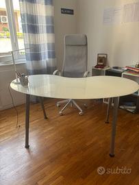 scrivania ragazzo con sedia