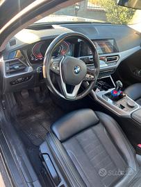 Auto perfetta in tutto xon 8 gomme