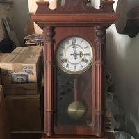 Orologio da parete in legno